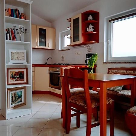Apartmani Nikolina Ražanac Eksteriør billede